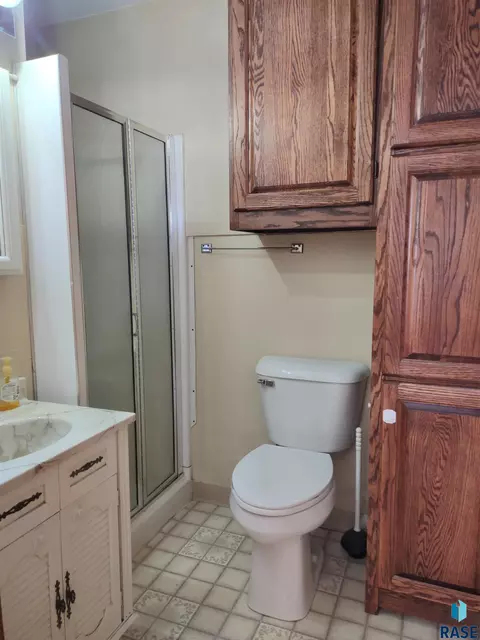 504 E 4th St, Miller, SD 57362 photo 16