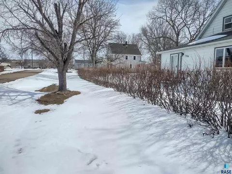 504 E 4th St, Miller, SD 57362 photo 53