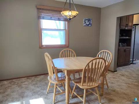 504 E 4th St, Miller, SD 57362 photo 7
