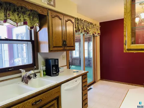 630 Center St, Centerville, SD 57014 photo 3