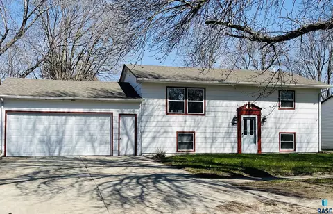 630 Center St, Centerville, SD 57014 photo 1
