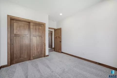 1509 W River Bend Cir, Brandon, SD 57005 photo 18