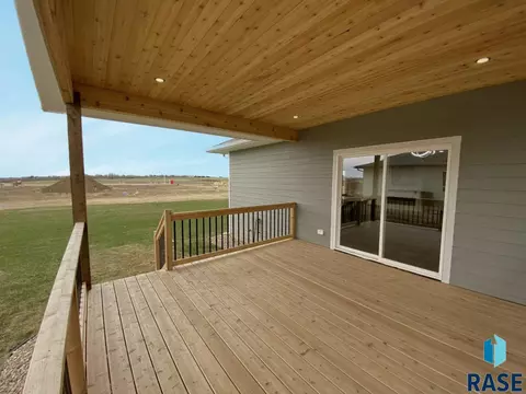 1509 W River Bend Cir, Brandon, SD 57005 photo 30
