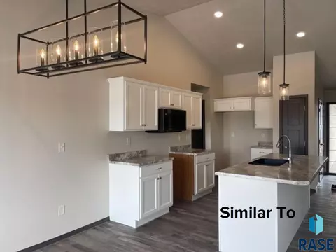 6903 E Brooks Edge Pl, Sioux Falls, SD 57110 photo 5