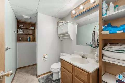 1309 S Risley Cir, Sioux Falls, SD 57106 photo 25