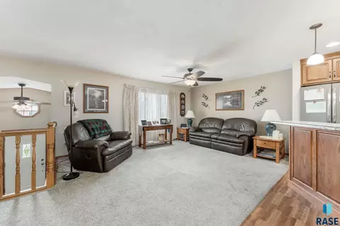 1309 S Risley Cir, Sioux Falls, SD 57106 photo 11