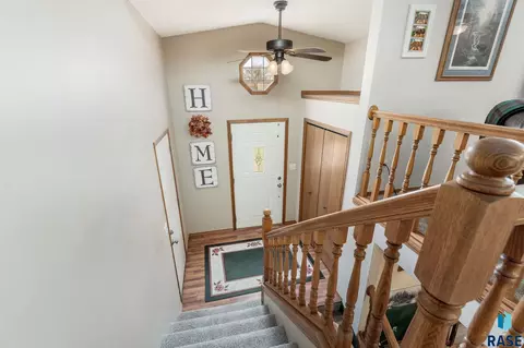 1309 S Risley Cir, Sioux Falls, SD 57106 photo 22