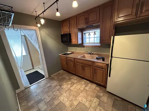 1114 N Summit Ave, Sioux Falls, SD 57104 photo 6