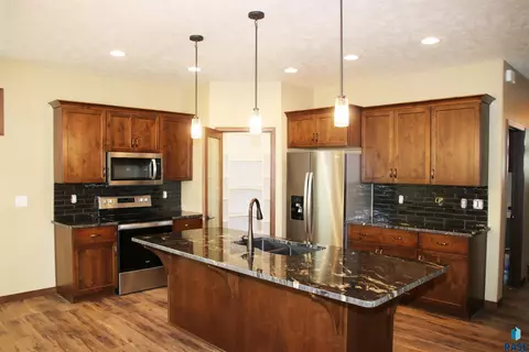5400 E 65th St, Sioux Falls, SD 57108 photo 5
