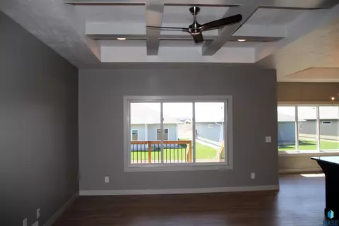 5309 E 64th St, Sioux Falls, SD 57108 photo 9