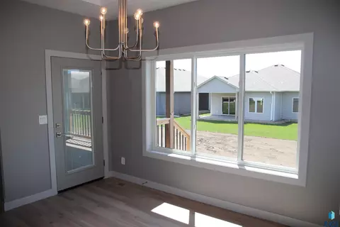 5309 E 64th St, Sioux Falls, SD 57108 photo 7