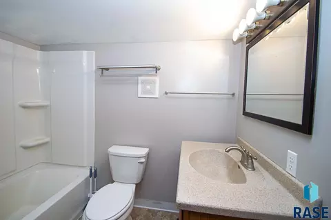 104 E 3rd St, Dell Rapids, SD 57022 photo 13