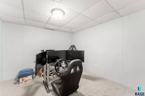 3021 E 18th St, Sioux Falls, SD 57103 photo 11