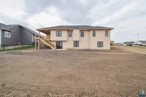 2825 S Moss Stone Ave, Sioux Falls, SD 57110 photo 62