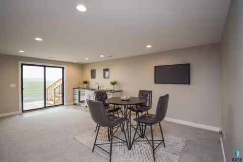 2825 S Moss Stone Ave, Sioux Falls, SD 57110 photo 45
