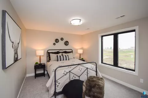 2825 S Moss Stone Ave, Sioux Falls, SD 57110 photo 52