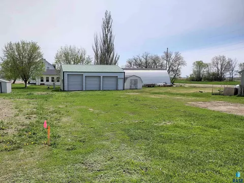 116 E 4th Ave, Miller, SD 57362 photo 26