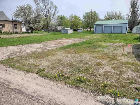 116 E 4th Ave, Miller, SD 57362 photo 25
