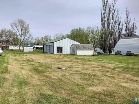 116 E 4th Ave, Miller, SD 57362 photo 20