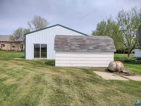 116 E 4th Ave, Miller, SD 57362 photo 11