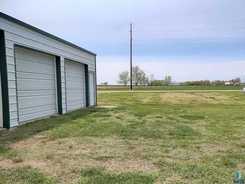 116 E 4th Ave, Miller, SD 57362 photo 19