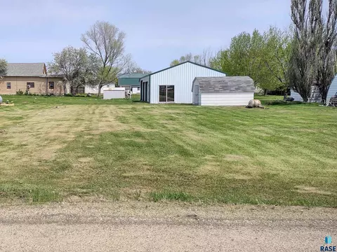 116 E 4th Ave, Miller, SD 57362 photo 21