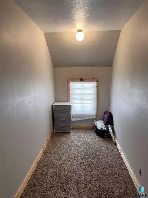 101 E 1st St, Marion, SD 57043 photo 24
