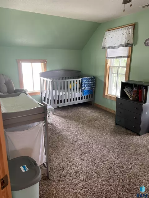 101 E 1st St, Marion, SD 57043 photo 21