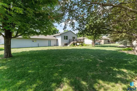 310 W 5th St, Tea, SD 57064 photo 28