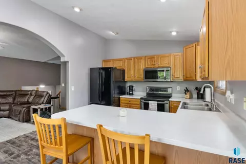 310 W 5th St, Tea, SD 57064 photo 8