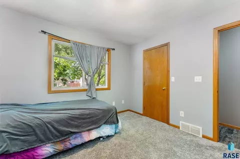 310 W 5th St, Tea, SD 57064 photo 21