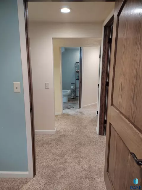 703 E 2nd Ave, Miller, SD 57362 photo 30