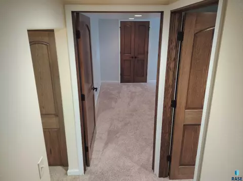 703 E 2nd Ave, Miller, SD 57362 photo 23