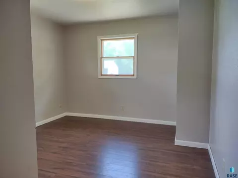 703 E 2nd Ave, Miller, SD 57362 photo 19