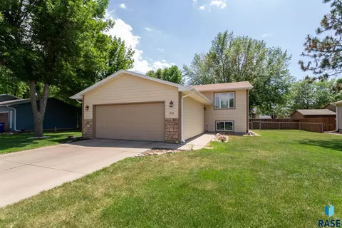 431 W Charish St, Tea, SD 57064 photo 2
