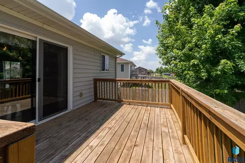 1408 W Creekside Dr, Brandon, SD 57005 photo 33