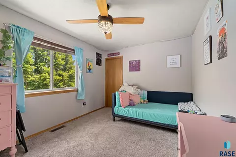1408 W Creekside Dr, Brandon, SD 57005 photo 21
