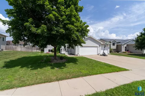 1408 W Creekside Dr, Brandon, SD 57005 photo 41