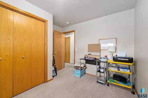 1408 W Creekside Dr, Brandon, SD 57005 photo 30