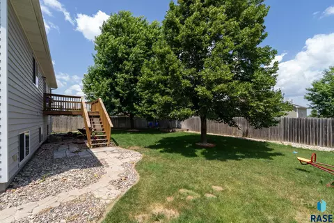 1408 W Creekside Dr, Brandon, SD 57005 photo 36