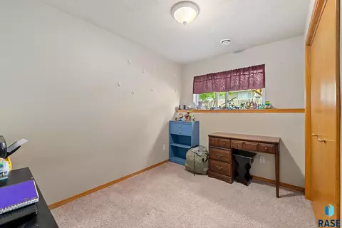 1408 W Creekside Dr, Brandon, SD 57005 photo 31