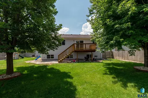 1408 W Creekside Dr, Brandon, SD 57005 photo 37