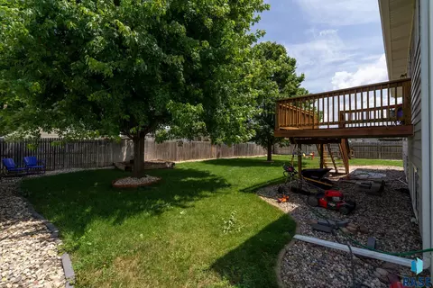 1408 W Creekside Dr, Brandon, SD 57005 photo 34