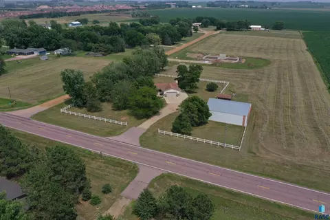 26728 481st St, Brandon, SD 57005 photo 32