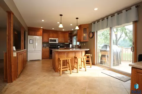 26728 481st St, Brandon, SD 57005 photo 11