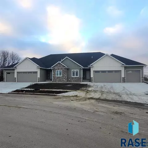 8100 E Norway Pines Trl, Sioux Falls, SD 57110 photo 1