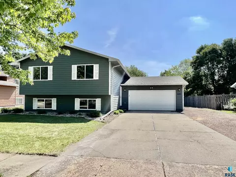 620 N Poplar Ave, Tea, SD 57064 photo 1