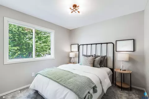 620 N Poplar Ave, Tea, SD 57064 photo 13