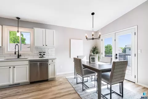 620 N Poplar Ave, Tea, SD 57064 photo 6