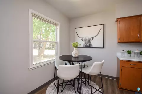 801 S Summit Ave, Sioux Falls, SD 57104 photo 10